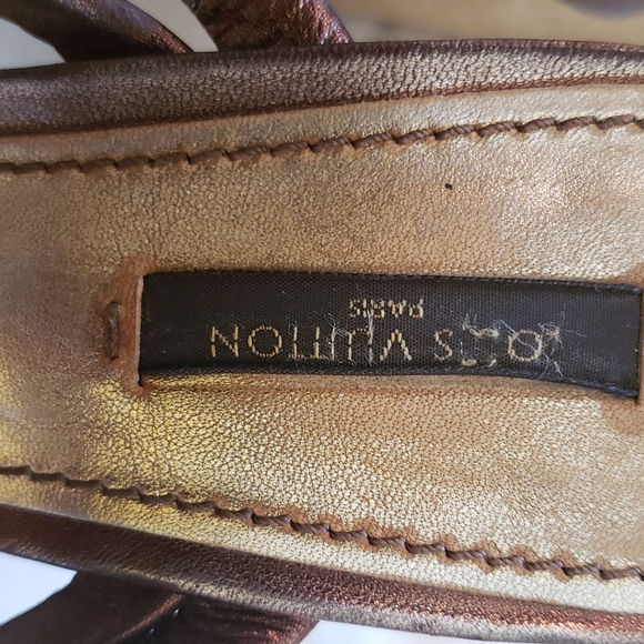 Louis Vuitton Bronze strappy sandals - Picture 12 of 15